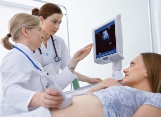 Er det normalt at man ikke kan se et foster på en scanning i uge 5+3?