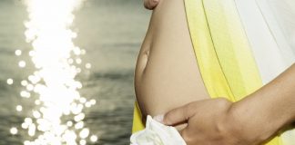 Gravid i uge 16+0 og maven buler kun lidt ud – er det normalt? Gravid i uge 16+0, maven buler kun lidt ud langt nede og til højre, er det normalt?