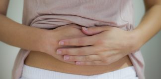 Gravid med smerter i maven. Er jeg ved at abortere igen?