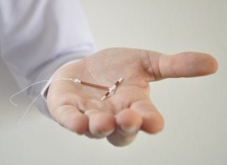 Hvor lang tid går der fra jeg får fjernet min spiral til jeg kan blive gravid?