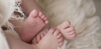 Kan man se om man er gravid med tvillinger fra starten af graviditeten?