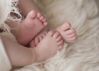 Kan man se om man er gravid med tvillinger fra starten af graviditeten?