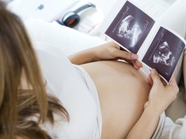 Jeg skal ultralydsscannes i uge 20 af en læge. Skal jeg være nervøs? Min scanning i uge 20 skal foretages af en læge. Skal jeg være nervøs?