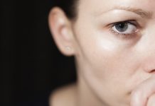 Kan en svagere menstruation sidste gang betyde at jeg er gravid?