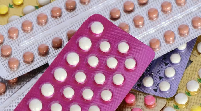 Må man godt tage p-piller hvis man ammer?