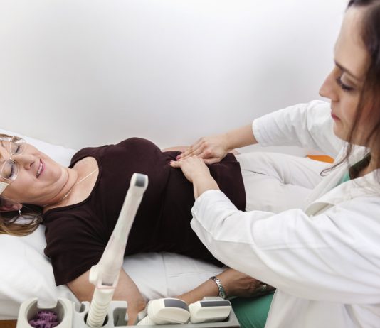 Svag positiv graviditetstest. Er jeg gravid udenfor livmoderen? Svag positiv graviditetstest. Er jeg gravid udenfor livmoderen?